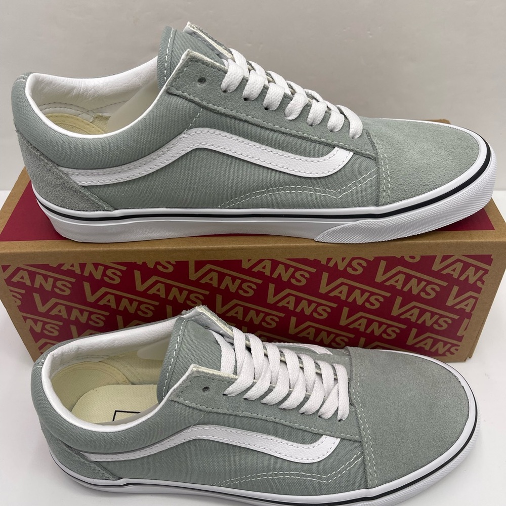 Vans WMNS Old Skool
Color Theory Pure Grey
VNO00CR5EPO Sneakers - Picture 6 of 16